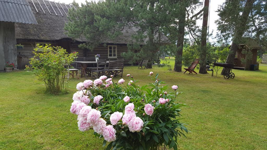 Maenni Summerhouse Kassari Esterno foto